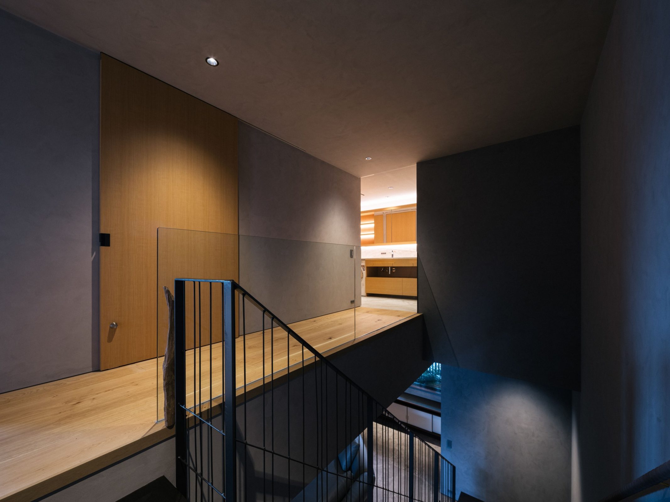 京都のリノベーションモダン住宅の階段