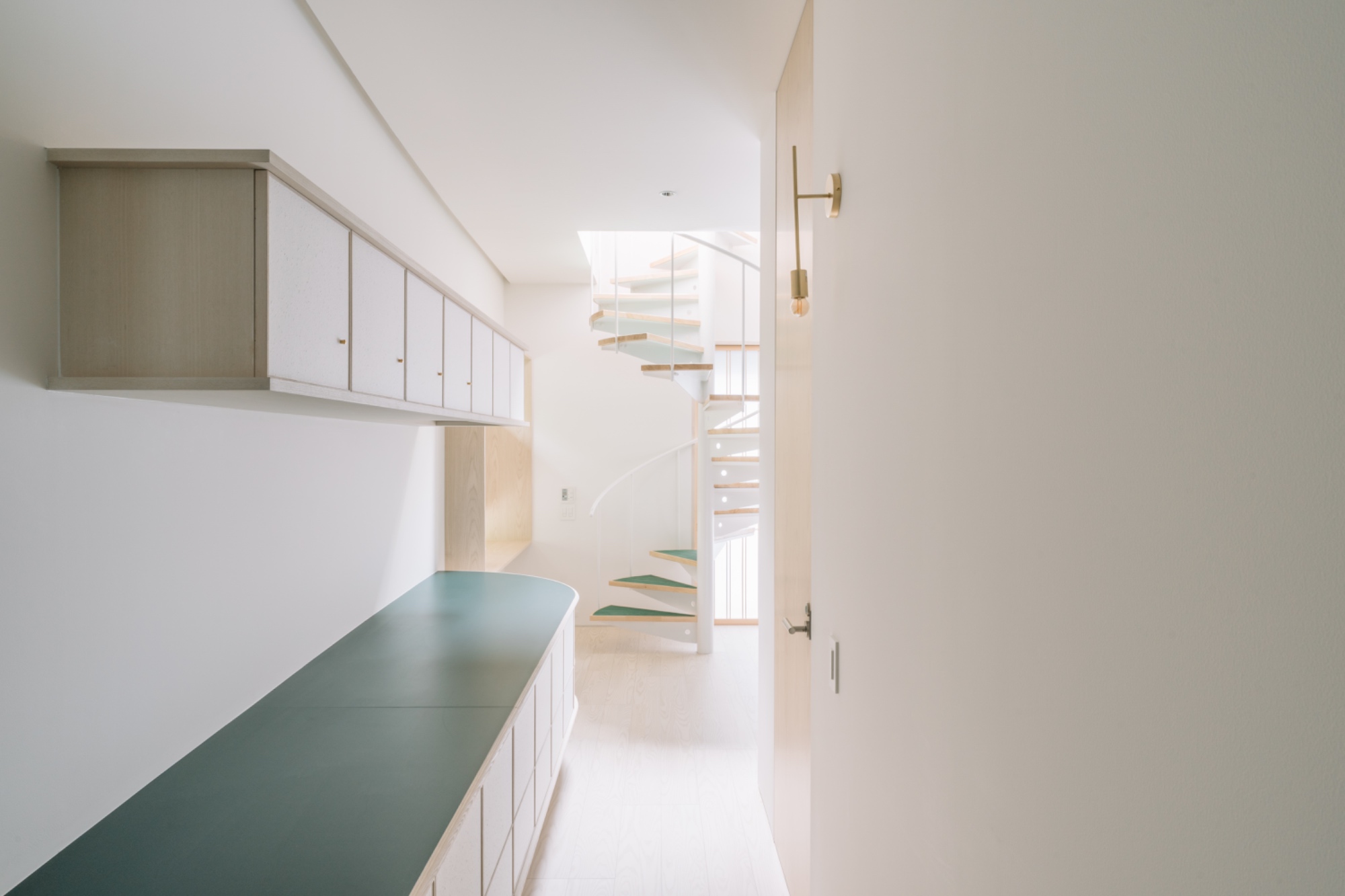 奈良生駒の北欧風庭屋住宅リノベーション廊下