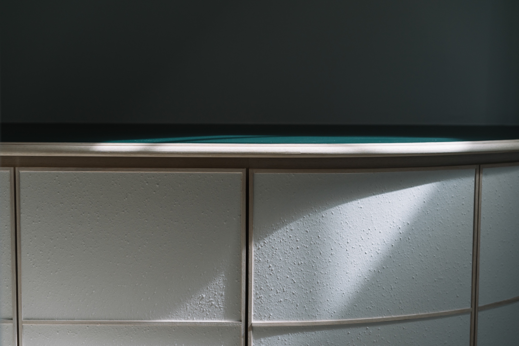 奈良生駒の北欧風庭屋住宅リノベーションキャビネット収納