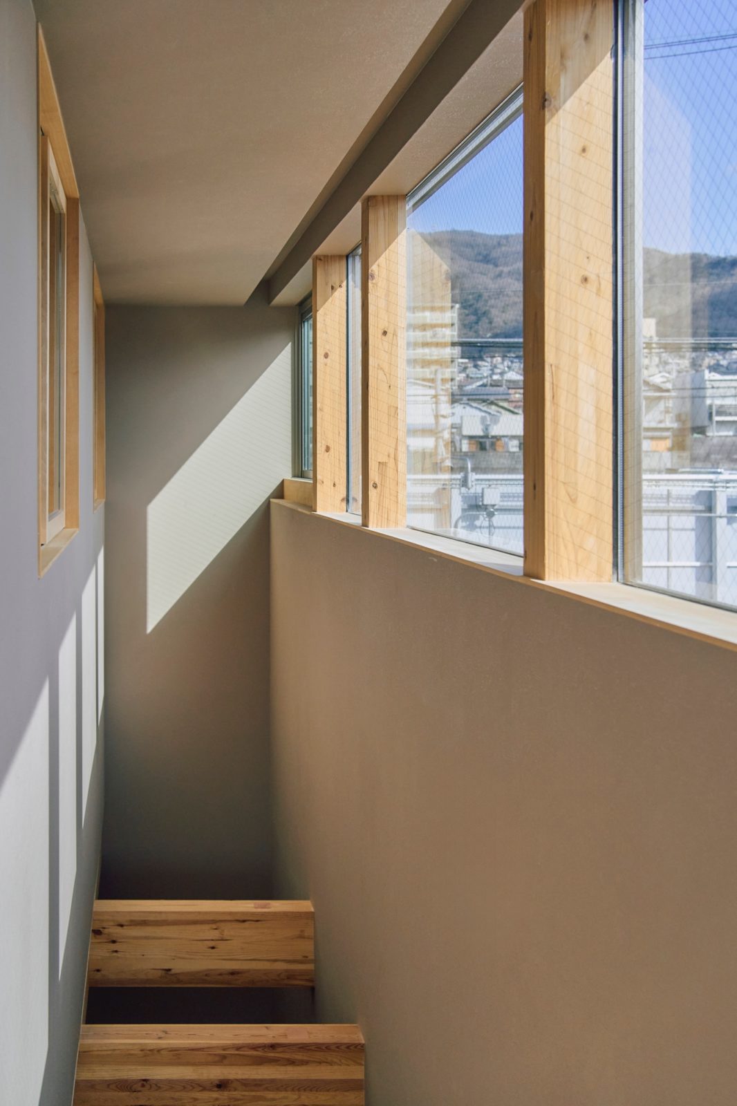 東大阪市石切の小児歯科の吹抜け